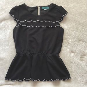 Black scallop trim top